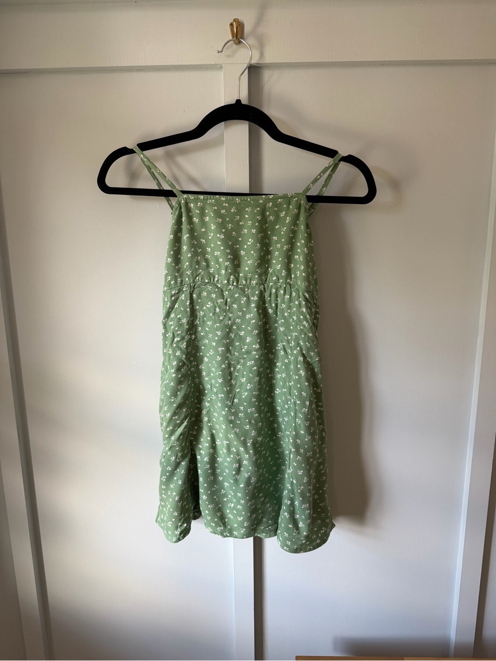 Abercrombie & Fitch Light Green Floral Spaghetti-Strap Dress